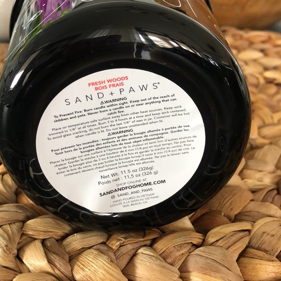Sand + Paws Fresh Woods Candle - Picture 5 of 6